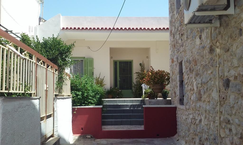 Danesi House Apartment Leonídion Exterior photo